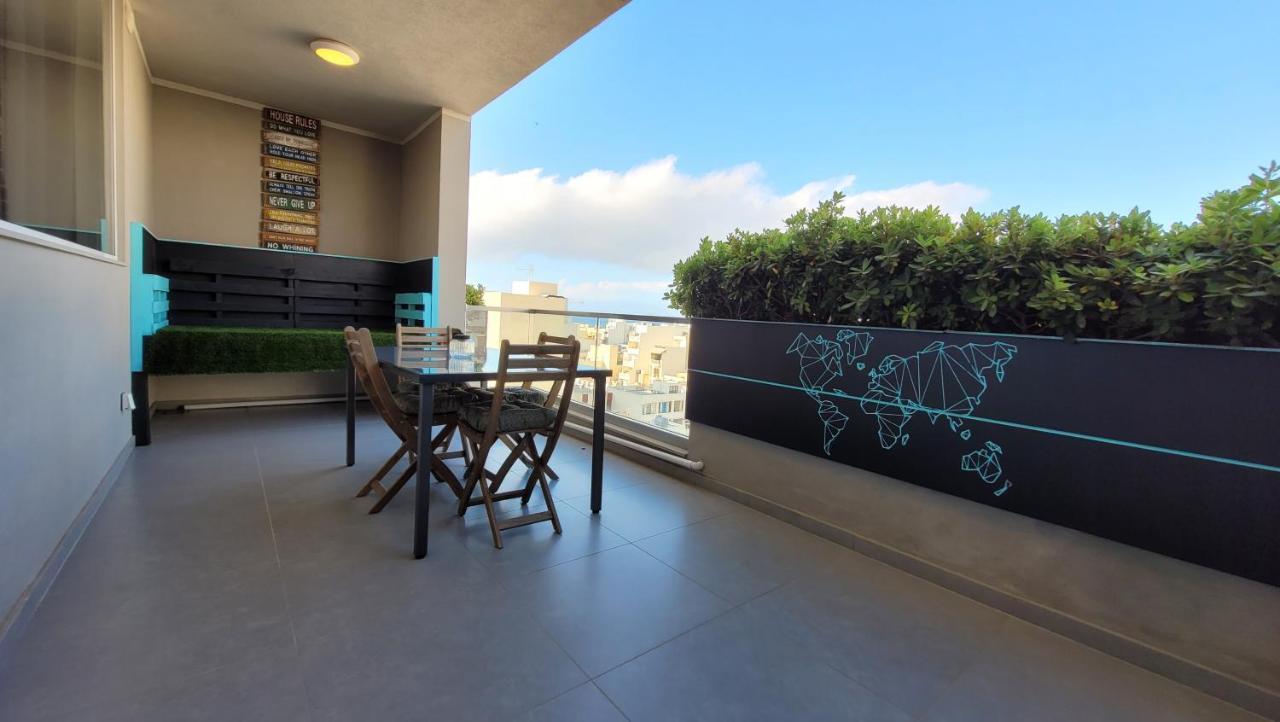 Stylish - Modern - Large Terrace - 2 Bed - 200 M From Sea - Fully Air Con Διαμέρισμα Σεντ Πόλς Μπέι Εξωτερικό φωτογραφία
